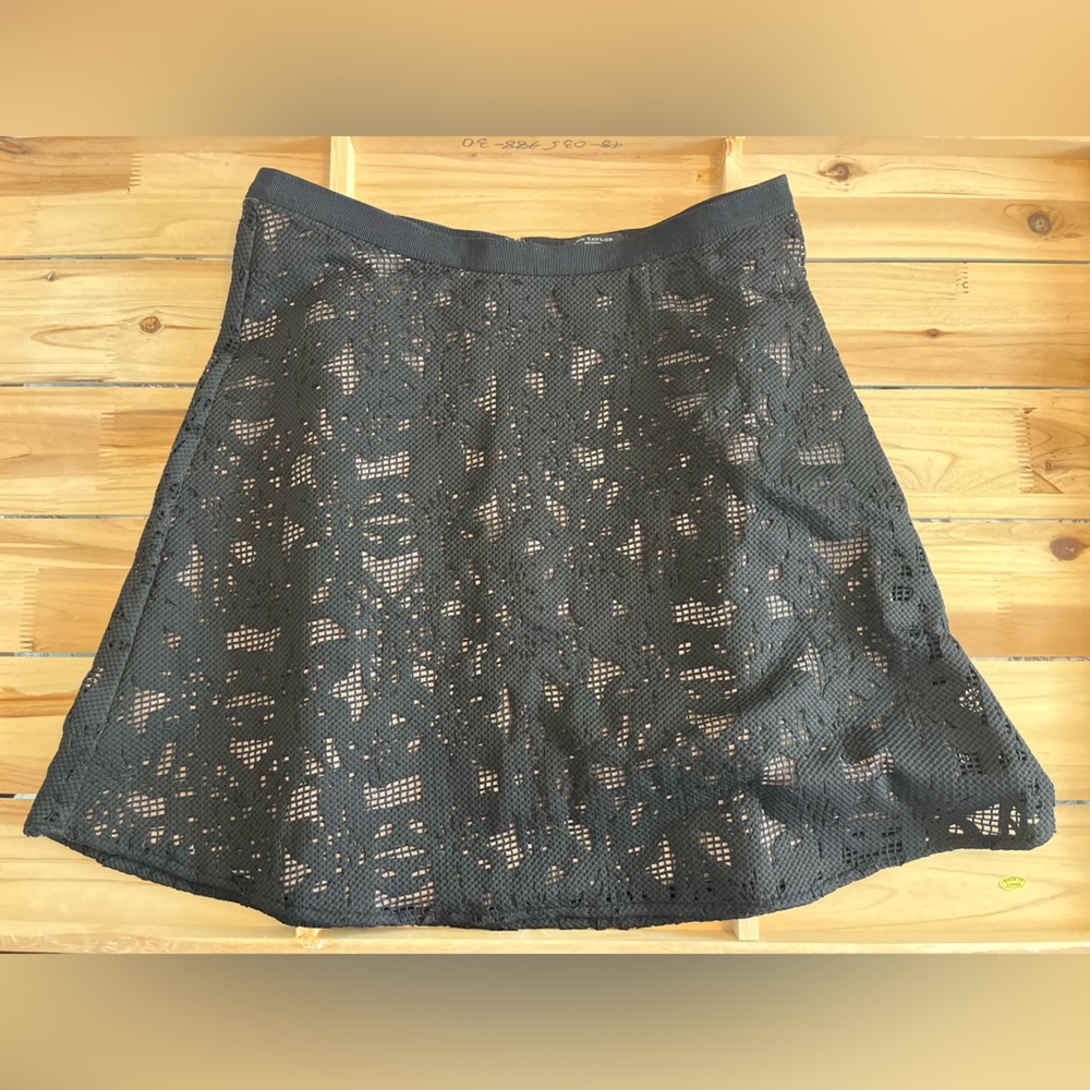 Ann Taylor Black and Cream Skirt